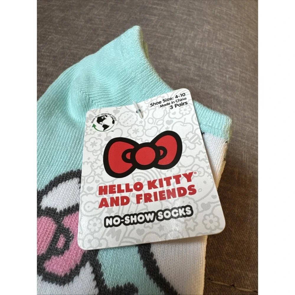 Hello Kitty No Show Socks Size 4-10 Set of 2  (6 Total Pairs)